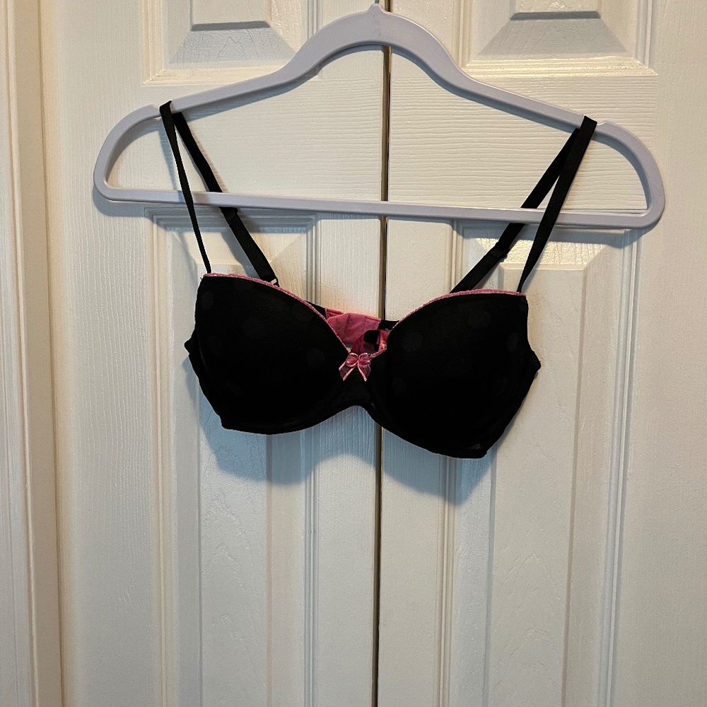 Betsy Johnson size 32c underwire bra